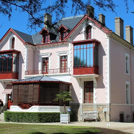 Nor50 - Pont Farcy - Chalet Papillon Vakantiehuis *